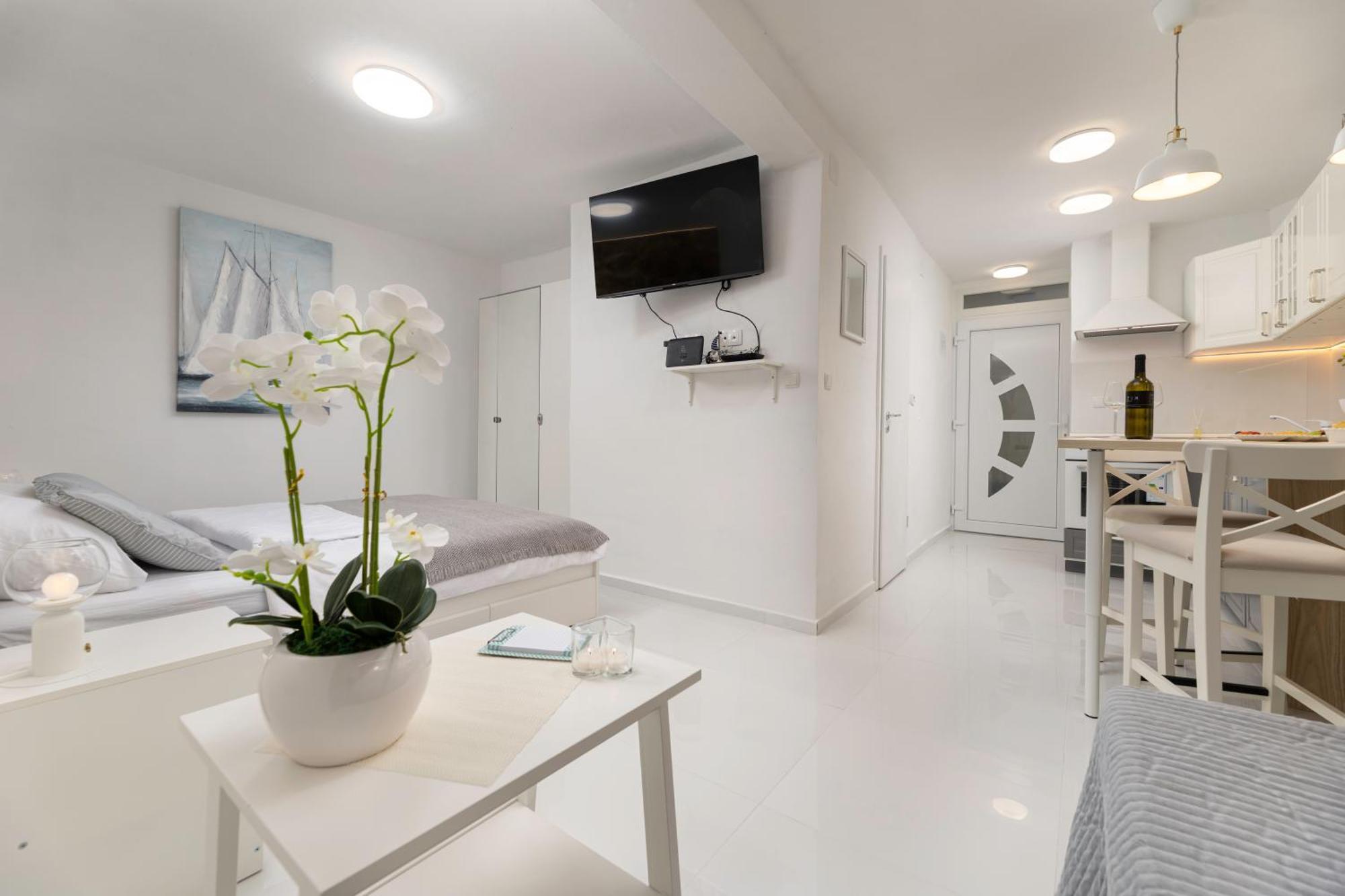 Apartment Gaviota Krk Krk Town Exterior photo